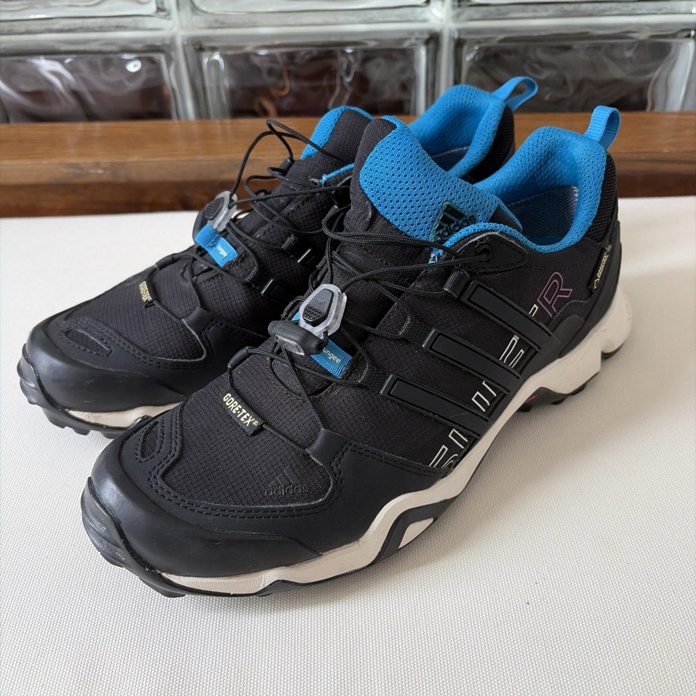 Adidas Womens Size US 10 SwiftR Quick Lace Running Shoes Trail Hiking Waterproof